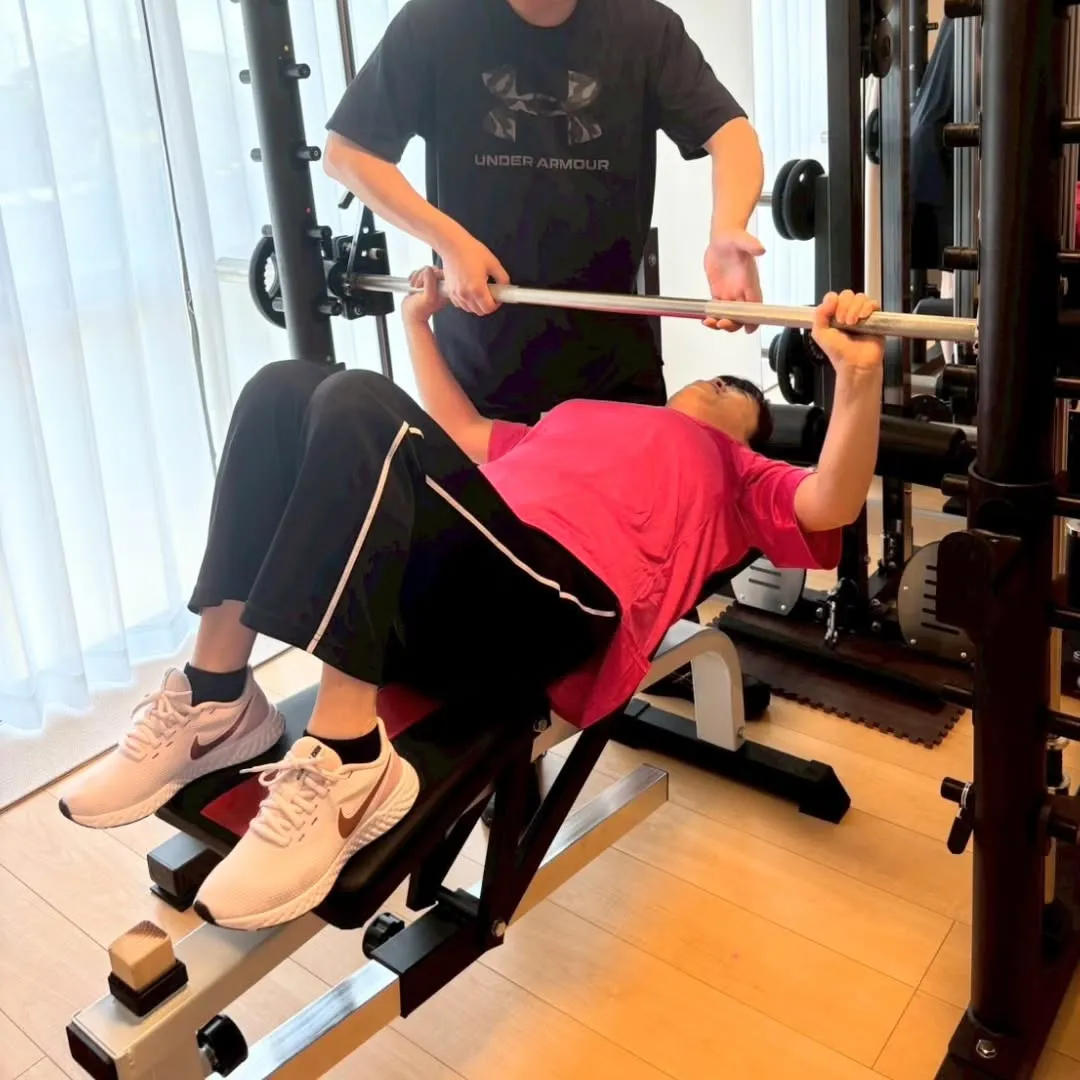 下半身のトレーニングは勿論、上半身のトレーニングも必要です。